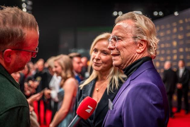 30. Verleihung der Goldenen Henne in Leipzig. Der MDR (Mitteldeutsche Rundfunk) produziert in Zusammenarbeit mit Super Illu den größten Publikumspreis in Ostddeutschland. Hier der TV Moderator Wolfgang Lippert Goldene Henne 2024