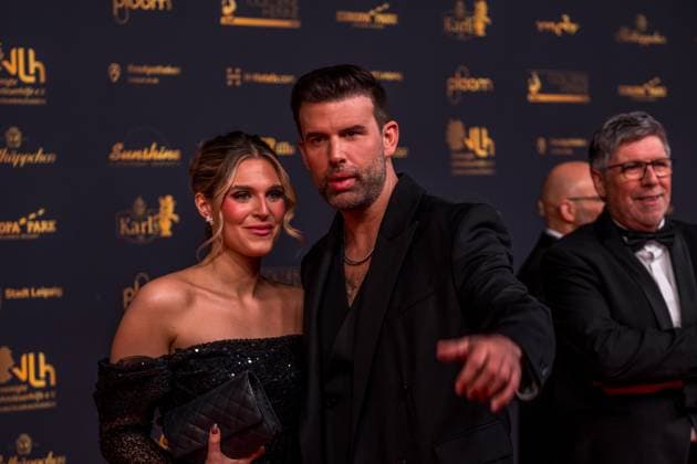 30. Verleihung der Goldenen Henne in Leipzig. Der MDR (Mitteldeutsche Rundfunk) produziert in Zusammenarbeit mit Super Illu den größten Publikumspreis in Ostddeutschland. Der Sänger und Reality TV Teilnehmer Jay Khan Goldene Henne 2024