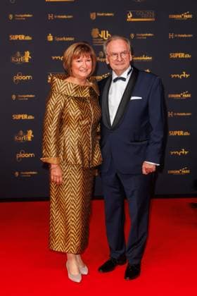 Award - 30. Goldene Henne 2024 - Carpet Gabriele Haseloff und Reiner Haseloff auf dem roten Teppich der 30. Goldenen Henne 2024 in der Messe Leipzig am 15.11.2024. Copyright: xEventpressxKochanx