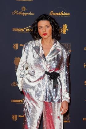 Award - 30. Goldene Henne 2024 - Carpet Khatia Buniatishvili auf dem roten Teppich der 30. Goldenen Henne 2024 in der Messe Leipzig am 15.11.2024. Copyright: xEventpressxKochanx