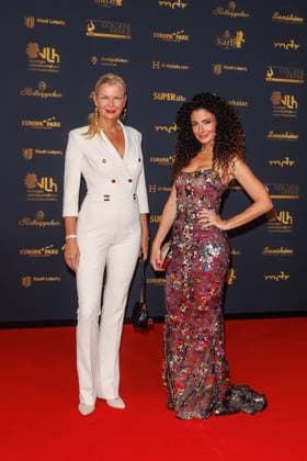 Award - 30. Goldene Henne 2024 - Carpet Annette Mugrauer und Marwa Eldessouky auf dem roten Teppich der 30. Goldenen Henne 2024 in der Messe Leipzig am 15.11.2024. Copyright: xEventpressxKochanx