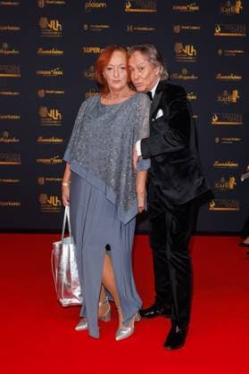 Award - 30. Goldene Henne 2024 - Carpet Dagmar Gelbke und Bert Beel auf dem roten Teppich der 30. Goldenen Henne 2024 in der Messe Leipzig am 15.11.2024. Copyright: xEventpressxKochanx