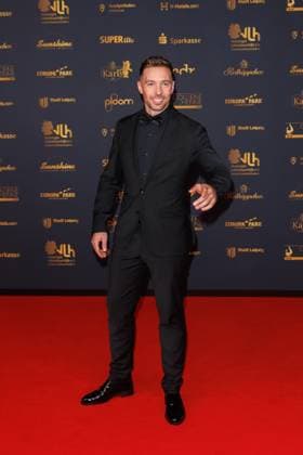 Award - 30. Goldene Henne 2024 - Carpet Ramon Roselly auf dem roten Teppich der 30. Goldenen Henne 2024 in der Messe Leipzig am 15.11.2024. Copyright: xEventpressxKochanx