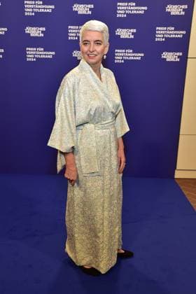 Preisverleihung fuer Verständigung und Toleranz HETTY BERG, Direktorin des Jüdischen Museums Berlin Ankunft, blauer Teppich zur Preisverleihung fuer Verständigung und Toleranz im Jüdischen Museum in Berlin, am 16.11.2024