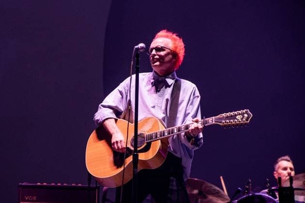 Corona Capital Music Festival - Day 2 Fran Healy Travis performs during day 2 of the 2024 Corona Capital Music Festival at Autodromo Hermanos Rodriguez on November 16, 2024 in Mexico City, Mexico. Mexico City Autodromo Hermanos Rodriguez Mexico Copyright: xAnniexLesser imageSPACEx