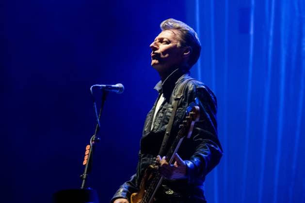 Corona Capital Music Festival - Day 2 Travis: Dougie Payne performs during day 2 of the 2024 Corona Capital Music Festival at Autodromo Hermanos Rodriguez on November 16, 2024 in Mexico City, Mexico. Mexico City Autodromo Hermanos Rodriguez Mexico Copyright: xAnniexLesser imageSPACEx