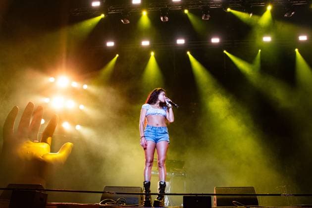 Corona Capital Music Festival - Day 2 Jessie Reyez performs during day 2 of the 2024 Corona Capital Music Festival at Autodromo Hermanos Rodriguez on November 16, 2024 in Mexico City, Mexico. Mexico City Autodromo Hermanos Rodriguez Mexico Copyright: xAnniexLesser imageSPACEx