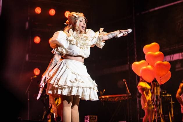 Corona Capital Music Festival - Day 2 Melanie Martinez performs during day 2 of the 2024 Corona Capital Music Festival at Autodromo Hermanos Rodriguez on November 16, 2024 in Mexico City, Mexico. Mexico City Autodromo Hermanos Rodriguez Mexico Copyright: xAnniexLesser imageSPACEx