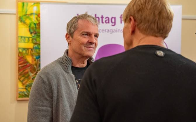 20241118 Fotoshooting mit Manfred Baumann fuer den DAC Kalender WIEN, OESTERREICH - 18. NOVEMBER: Starfotograf Manfred Baumann waehrend des Fotoshootings fuer die 14. Auflage des Dancer Against Cancer - DAC Charity-Fotokalenders 2025-2026 unter dem Thema -Superhelden- mit Starfotograf Manfred Baumann im Hotel Kaiserhof am 18. November 2024 in Wien, Oesterreich. 241118_SEPA_17_052 Copyright: xIsabellexOuvrardx SEPAxMedia
