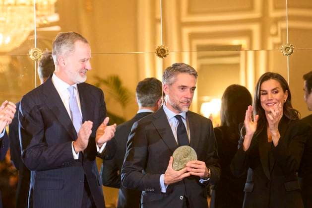 18-11-2024 Madrid Queen Letizia and King Felipe attend the presentation of the 41st edition of the Francisco Cerecedo journalizm award at the Ritz hotel in Madrid. No Spain Â  Copyright: xPPEx