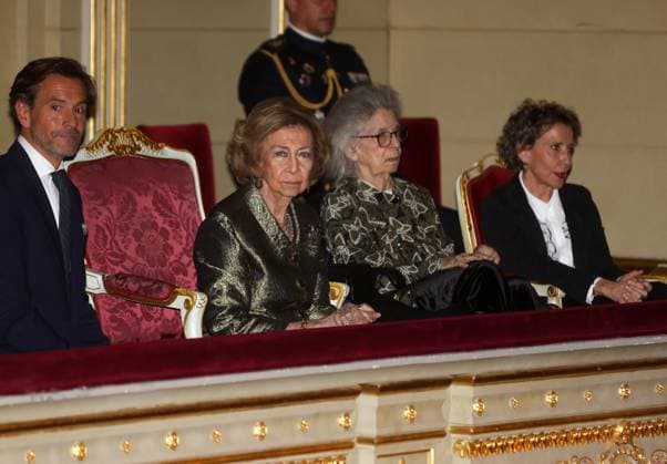 XXXIX edition of the BMW Painting Award Queen Dona Sofia and Irene of Greece during the presentation of the BMW Painting Awards in its XXXIX edition at the Teatro Real, on November 18, 2024, in Madrid Spain GENTE PINTURA José Ramó Awards Madrid Madrid Madrid Spain  Copyright: xJosÃ xRamonxHernandox 6349909