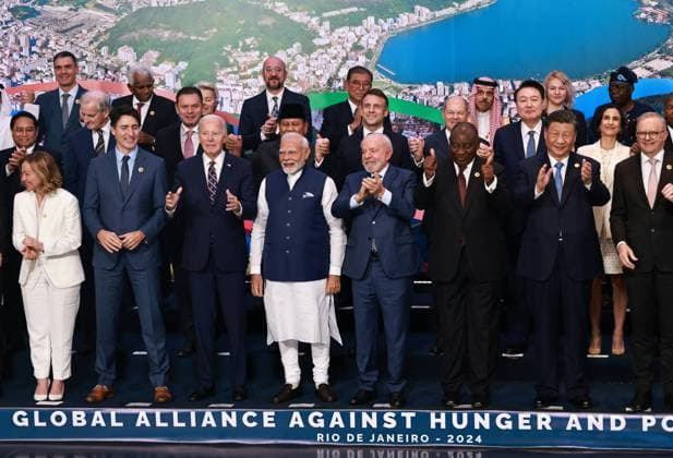 Bilder des Jahres 2024, News 11 November News Themen der Woche KW47 News Bilder des Tages RECORD DATE NOT STATED Official photo g20 2024 Rio de janeiro (rj), 11 19 2024 g20 rj - official photo of the g20 leaders summit at the museum of modern art (mam), this tuesday, november 19, 2024, in the city of rio de janeiro. (Foto: Leco Viana Thenews2 imago images) Official photo g20 2024  Copyright: xLecoxVianax