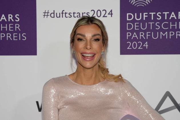 Deutscher Parfumpreis Duftstars am 21.11.2024 in der Rheinterrasse in Düsseldorf Die Verleihung des Deutschen Parfumpreises Duftstars findet am 21.11.2024 in der Rheinterrasse in Düsseldorf statt. Annika Gassner ( Model )