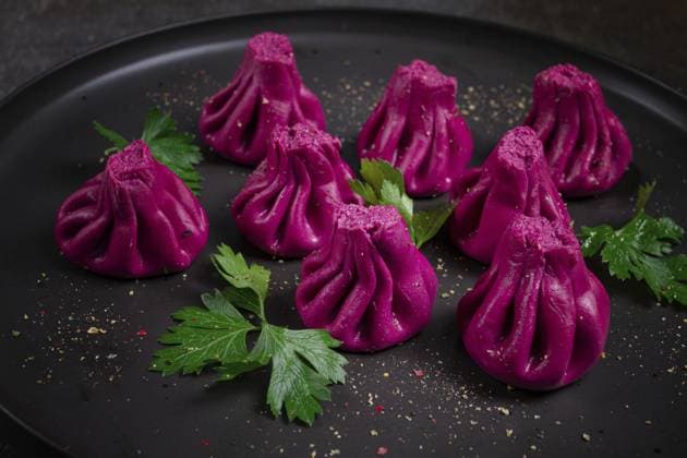 IMAGO Creative, Food, Dumplings Rote Bete Khinkali, Mini Khinkali, lila, georgische Küche, keine Menschen Beetroot khinkali, mini khinkali, purple, Georgian cuisine, no people Copyright: imageBROKER GalinaxDidebashvili ibxgai11807372.jpg