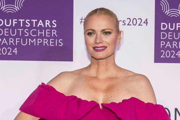 Model Franziska Knuppe bei den DUFTSTARS 2024 - Deutscher Parfumpreis Verleihung des deutschen Parfumpreises DUFTSTARS durch die Fragrance Foundation am 21.11.2023, Rheinterrassen, Duesseldorf.