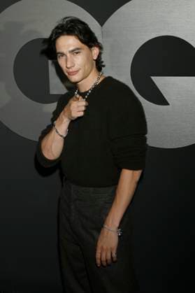 November 21, 2024, Mexico City, Ciudad de Mexico, Mexico: Enzo Vogrincic attends the black carpet for GQ Men Of The Year awards at Fronton Bucareli. on November 21, 2024 in Mexico City, Mexico. Mexico City Mexico - ZUMAe321 20241121_zea_e321_065 Copyright: xCarlosxTischler xEyepixxGroupx