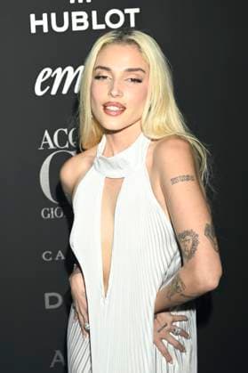 November 21, 2024, Mexico City, Ciudad de Mexico, Mexico: Elena Rose attends the black carpet for GQ Men Of The Year awards at Fronton Bucareli. on November 21, 2024 in Mexico City, Mexico. Mexico City Mexico - ZUMAe321 20241121_zea_e321_086 Copyright: xCarlosxTischler xEyepixxGroupx