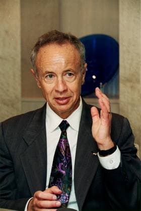 Mr Andrew Grove, Chief Executive Officer (CEO) of United States microprocessor giant Intel Corp, is in Hong Kong before starting a trip to China. Intel recently signed a memorandum of understanding (MOU) with Hongkong Telecom to jointly introduce its ProShare personal conferencing products to the territory. Earlier this year, Intel signed similar MOUs with Ameritech, Bell Atlantic, MIC, Australia Telecom, Deutsche Bundespost Telekom and AT & T to develop advanced network and personal conferencing products for businesses. EDITORIAL USE ONLY  Copyright: xx MER2016052310171235 PostxStaffxPhotographerx scmpphotos432955