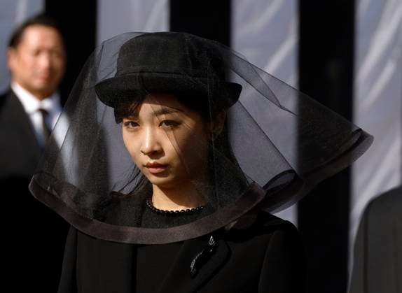 Bilder des Jahres 2024, Entertainment 11 November Entertainment Bilder des Tages November 26, 2024, Tokyo, Tokyo, Japan: Japan s Princess Kako walks after attending a funeral service for Princess Mikasa at Toshimagaoka cemetery in Tokyo, Japan, 26 November 2024. On 15 November 2024, Princess Mikasa, the oldest member of the imperial family, died at the age of 101. Tokyo Japan - ZUMAz114 20241126_zih_z114_018 Copyright: xPOOLx