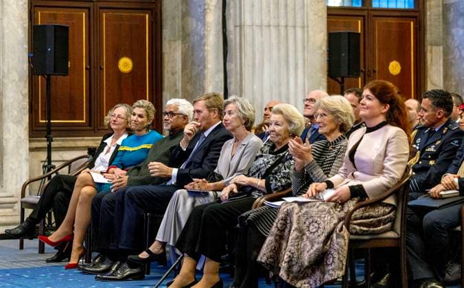 26-11-2024 Amsterdam King Willem-Alexander, with Queen Maxima and Princess Beatrix and Princess Irene, attend the award ceremony of the Erasmus Prize of 150.000 euro to Indian writer Amitav Ghosh (Kolkata, 1956) at the Royal palace in Amsterdam. Â  Copyright: xPPEx