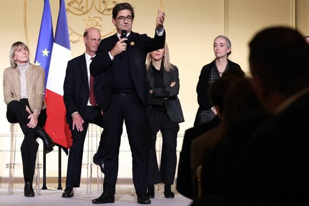 Macron Presides Over Young Talented Entrepreneur Award Ceremony - Paris Nicolas Dufourcq attends the award ceremony for young talented entrepreneurs from immigration suburbs in France at the Elysee Palace in Paris, France on November 27, 2024. Photo by Stephane Lemouton Pool ABACAPRESS.COM Paris France  Copyright: xLemoutonxStephane Pool ABACAx