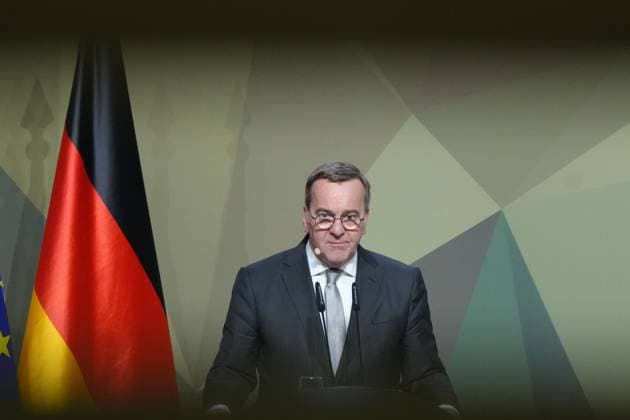 Verleihung des Preises Bundeswehr und Gesellschaft 2024 Verteidigungsminister Boris Pistorius im Portrait bei seiner Rede bei der Verleihung des Preises Bundeswehr und Gesellschaft 2024 im Paul Loebe Haus, Berlin, 28.11.2024 Berlin Berlin Deutschland