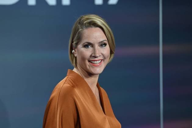Judith RAKERS, Moderatorin, Roter Teppich, Red Carpet Show, Ankunft, arrival, Verleihung Deutscher Nachhaltigkeitspreis in Duesseldorf am 28.11.2024.