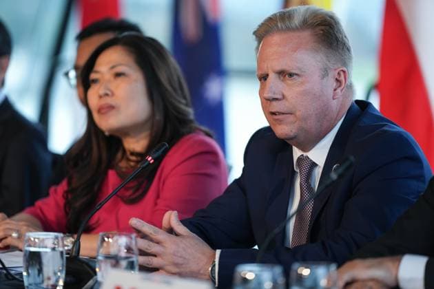 November 28, 2024, Vancouver, Bc, CANADA: New Zealand Minister of Trade Todd McClay, right, speaks as Canada s Minister of Export Promotion, International Trade and Economic Development Mary Ng, listens during the closing news conference at the Comprehensive and Progressive Agreement for Trans-Pacific Partnership (CPTPP) commission meeting, in Vancouver, on Thursday, November 28, 2024. Vancouver CANADA  - ZUMAc35_ 20241128_zaf_c35_096 Copyright: xDarrylxDyckx