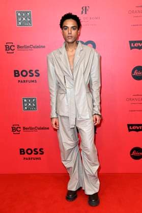 Bilder des Jahres 2024, Entertainment 11 November Lamin Leroy Gibba bei der 26. Verleihung der GQ Men of the Year Awards 2024 in der Orangerie Schloss Charlottenburg. Berlin, 28.11.2024 *** Lamin Leroy Gibba at the 26 GQ Men of the Year Awards 2024 at the Orangerie Schloss Charlottenburg Berlin, 28 11 2024 Foto:xF.xKernx xFuturexImagex gq_berlin_4211