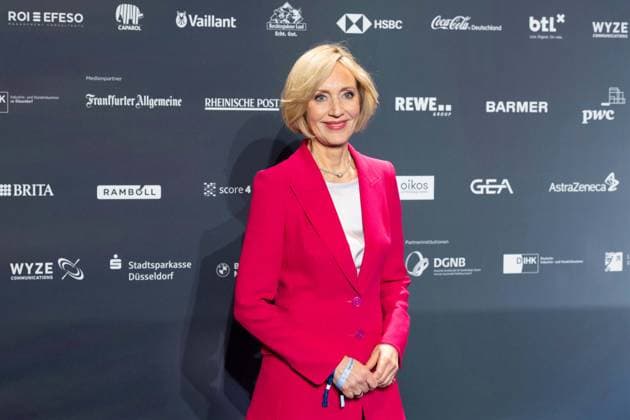 Petra GERSTER, Moderatorin, Verleihung Deutscher Nachhaltigkeitspreis in Duesseldorf am 29.11.2024.