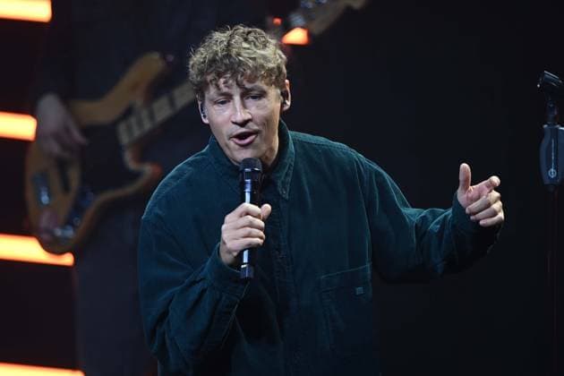 Tim BENDZKO, Saenger, Musiker, singend, Gesang, Konzert, Verleihung Deutscher Nachhaltigkeitspreis in Duesseldorf am 29.11.2024.