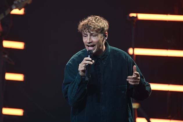 Tim BENDZKO, Saenger, Musiker, singend, Gesang, Konzert, Verleihung Deutscher Nachhaltigkeitspreis in Duesseldorf am 29.11.2024.