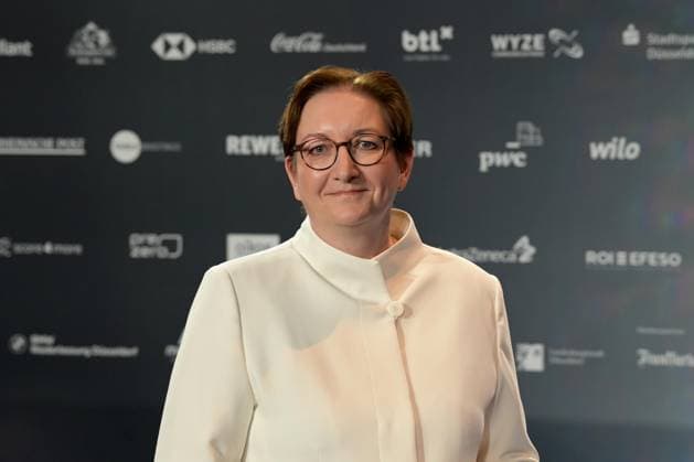 Deutscher Nachhaltigkeitspreis 2024 am 29.11.2024 im Maritim Hotel in Düsseldorf Klara Geywitz ( Bundesbauministerin für Wohnen, Stadtentwicklung und Bauwesen )