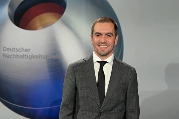 Deutscher Nachhaltigkeitspreis 2024 am 29.11.2024 im Maritim Hotel in Düsseldorf Philipp Lahm ( ehemaliger Fußballer )