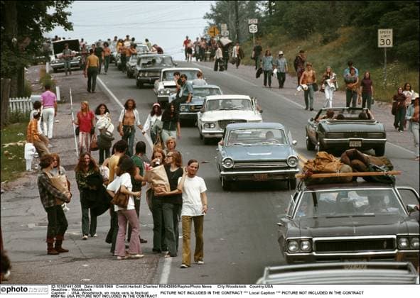 Woodstock USA: Woodstock, en route vers le festival *** Local Caption *** Woodstock USA  Copyright: xHarbuttxCharles xRh043890x