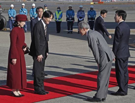 Crown prince, crown princess to embark on official trip to Turkey Japanese Crown Prince Fumihito (2nd from L) and Crown Princess Kiko arrive at Tokyo s Haneda airport on Dec. 3, 2024, for an official trip to Turkey to mark the 100th anniversary of the establishment of diplomatic ties between the countries.  A14AA0003812812P