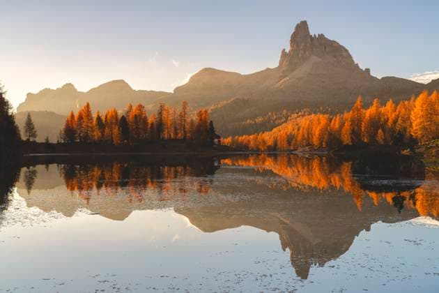 Federa Lake in autumn, Dolomites in Cortina d Ampezzo, Belluno province, Veneto district, Italy, Europe Copyright: MichelexRossetti 1299-182