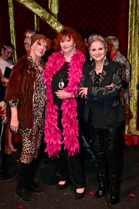 Dagmar Gelbke, Regina Thoss und Dagmar Frederic bei der Geburtstags-Show ™Stars in der Manege zum 80. Geburtstag von Bert Beel im Zirkus Mondeo in der Gutschmidtstraße. Berlin, 01.12.2024 *** Dagmar Gelbke, Regina Thoss and Dagmar Frederic at the birthday show ™Stars in the ring for Bert Beels 80th birthday at Circus Mondeo in Gutschmidtstraße Berlin, 01 12 2024 Foto:xM.xWehnertx xFuturexImagex beel_4363