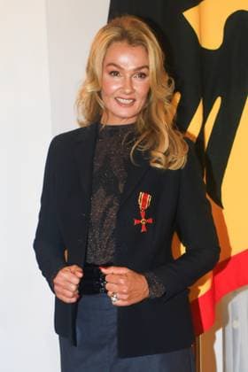 Verleihung des Verdienstordens zum Tag des Ehrenamtes Berlin, 4.12..2024 Franziska van Almsick bei der Verleihung des Verdienstordens zum Tag des Ehrenamtes Berlin Germany Copyright: xPictureteamx