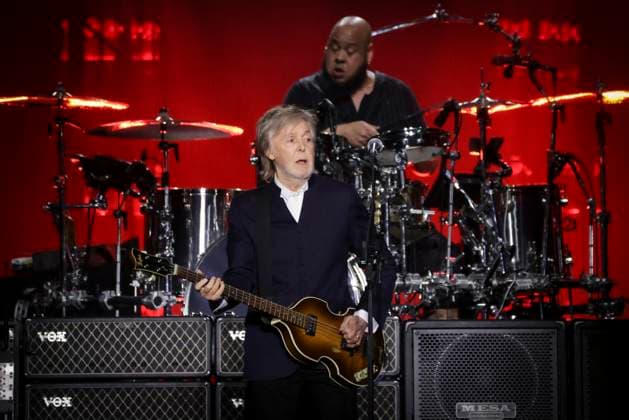 Entertainment Themen der Woche KW49 Entertainment Bilder des Tages Paul Mc Cartney in concert at La Défense Arena as part of his Got Back Tour in Nanterre Paul Mc Cartney in concert at La Défense Arena as part of his Got Back Tour in Nanterre on December 4, 2024 Jack Tribeca Bestimage Paul Mc Cartney in concert at La Défense Arena as part of his Got Back Tour in Nanterre on December 4, 2024 Nanterre France  Copyright: xJackxTribecax xBestimagexJackxTribecax xBestimagex