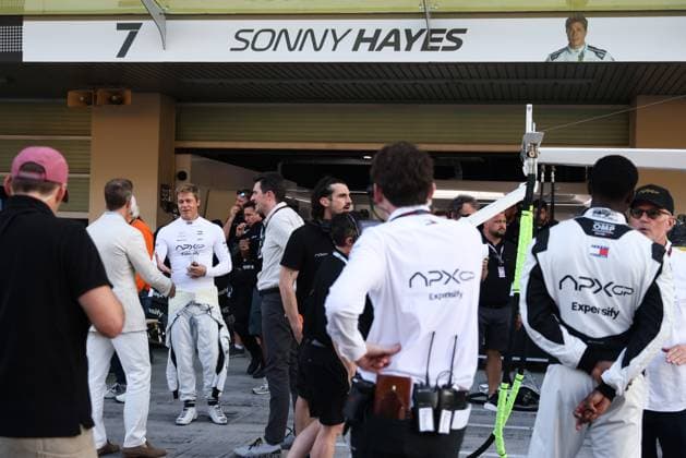 December 5, 2024, Abu Dhabi, United Arab Emirates: Brad Pitt, actor playing Sonny Hayes, a driver of the fictional Apex APXGP F1 team in the upcoming F1 movie directed by Joseph Kosinski, is seen on a movie set ahead of Formula 1 Abu Dhabi Grand Prix at Yas Marina Circuit on December 5th, 2024 in Abu Dhabi, United Arab Emirates. Abu Dhabi United Arab Emirates - ZUMAz156 20241205_zip_z156_115 Copyright: xBeataxZawrzelx
