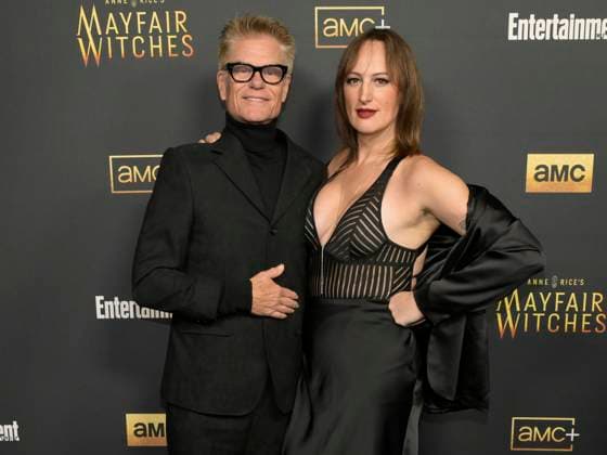 AMC s Anne Rice s Mayfair Witches S2 Red Carpet 05 December 2024 - Hollywood, California - Harry Hamlin and Jen Richards. AMC s Anne Rice s Mayfair Witches S2 Red Carpet at Masonic Lodge at Hollywood Forever Cemeter. Photo Credit: Billy Bennight AdMedia Hollywood California United States EDITORIAL USE ONLY  Copyright: xx BillyxBennightx admphotostwo905976