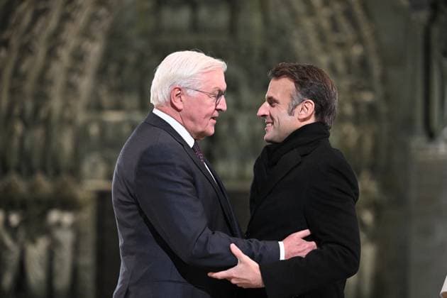 Bilder des Jahres 2024, News 12 Dezember News Themen der Woche KW49 News Bilder des Tages Official Reopening Ceremony Of Notre-Dame Cathedral - Arrivals German President Frank-Walter Steinmeier and French President Emmanuel Macron attend the welcome ceremony at official reopening ceremony of Notre-Dame Cathedral in Paris, France on December 7, 2024, after more than five-years of reconstruction work following the April 2019 fire. Photo by Eliot Blondet ABACAPRESS.COM Paris France  Copyright: xBlondetxEliot ABACAx