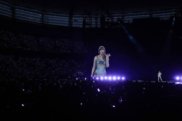 December 6, 2024, Vancouver, Bc, CANADA: Taylor Swift performs during the Eras Tour concert, in Vancouver, on Friday, December 6, 2024. Vancouver Canada  - ZUMAc35_ 20241206_zaf_c35_169 Copyright: xDarrylxDyckx