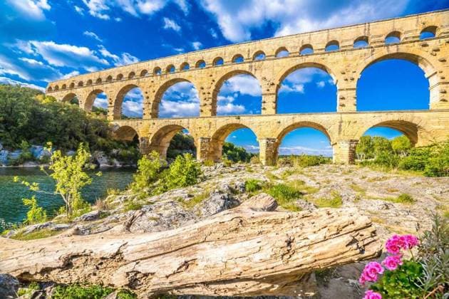  The Pont du Gard ancient Roman aqueduct bridge built in the firs, The Pont du Gard ancient Roman aqueduct bridge built in the first century AD to carry water to Nîmes. It crosses the river Gardon near the town of Vers-Pont-du-Gard in southern France., The Pont du Gard ancient Roman aqueduct bridge built in the first century AD to carry water to Nîmes. It crosses the river Gardon near the town of Vers-Pont-du-Gard in southern France., 30.11.2024, Copyright: xxbrchxx Panthermedia38386107.jpg