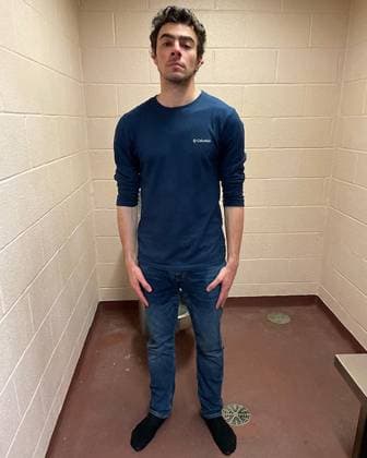 News Themen der Woche KW50 December 10, 2024, Altoona, Pennsylvania, USA: LUIGI MANGIONE, 26, is seen in a holding cell after being taken into custody on Dec. 9, 2024, in Altoona. Mangione, the suspect in the killing of UnitedHealthcare CEO B. Thompson, has been charged with murder in New York. Thompson was gunned down in New York City last week. Altoona USA - ZUMA 20241010_new_z03_031 Copyright: xAltoonaxPolicexDepartmentx