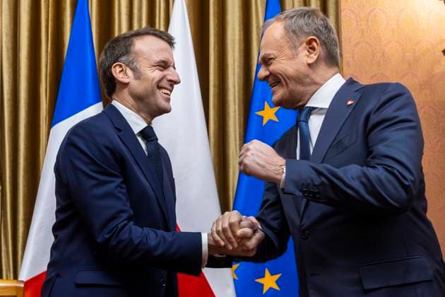 News: Bilder des Jahres 2024, News 12 Dezember News Themen der Woche KW50 News Bilder des Tages French President Emmanel Macron In Poland Prime Minister Donald Tusk (R) and French President Emmanuel Macron during a meeting at the Prime Minister s Office in Warsaw. The leaders will discuss providing further aid to Ukraine, as well as current international developments and the future of transatlantic relations. in Warsaw, Poland, on December 12, 2024. Warsaw Poland  Copyright: xAndrzejxIwanczukx originalFilename: iwanczuk-frenchpr241212_npNOj.jpg