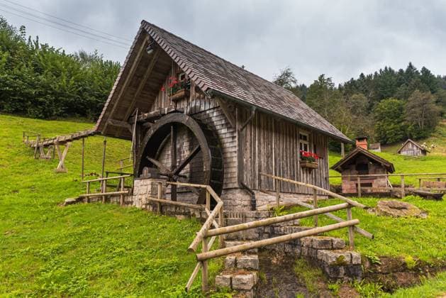 Wassermühle im Schwarzwald, Forbach, Baden-Württemberg, Deutschland Wassermühle im Schwarzwald, Forbach, Baden-Württemberg, Deutschland Copyright: xZoonar.com ConnyxPokornyx 22428455