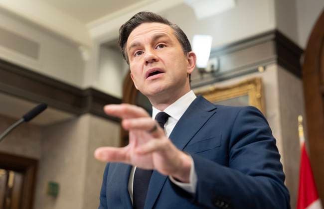 December 16, 2024, Ottawa, On, Canada: Leader of the Conservative Party Pierre Poilievre speaks with reporters in the Foyer of the House of Commons, in Ottawa, Monday, Dec. 16, 2024. Ottawa Canada  - ZUMAc35_ 20241216_zaf_c35_056 Copyright: xAdrianxWyldx