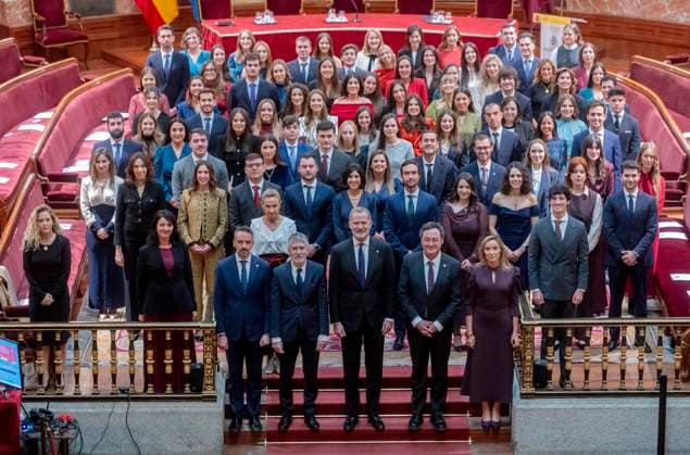 Entertainment Themen der Woche KW51 The King presides over the ceremony for the presentation of offices to the 62nd Promotion of the Prosecutor Career Family photo during the ceremony for the presentation of offices to the 62nd Promotion of the Prosecutor Career, in the auditorium of the Complutense University, on December 17, 2024, in Madrid Spain The competitive examination for entry into the Judicial and Prosecutor Careers is joint and after passing the theoretical tests, Those who choose the Prosecutors Career must pass a training course at the Centro de Estudios Jurídicos, after which they will be admitted to the Prosecutors Career with the corresponding oath and take possession of the position 17 DECEMBER 2024 MONARCHY KING PROSECUTORS CARRERA FISCAL Madrid Madrid Spai  Copyright: xAlbertoxOrtegax 6411250